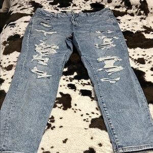 NWT American Eagle outfitters Distressed Blue Jeans Size 18